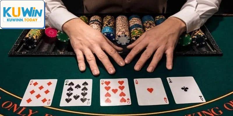 Bỏ bài khi cần trong Kuwin Poker